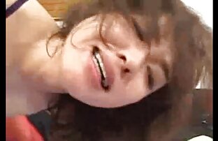XXX 熱い女の子は、路上で楽しんでいます。 エロメン エロ 動画